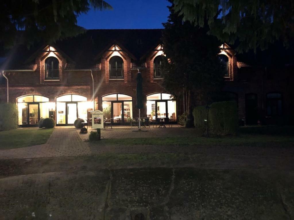 Gaestehaus Schlossgarten Etelsen Exterior foto